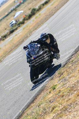 media/Oct-15-2023-TrackXperience (Sun) [[85198ff50b]]/Group 2/session 4 turn 3/